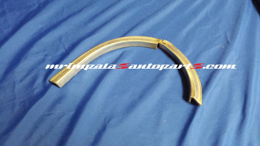 1960 Chevy Impala Left fender eyebrow mouldings - Click Image to Close